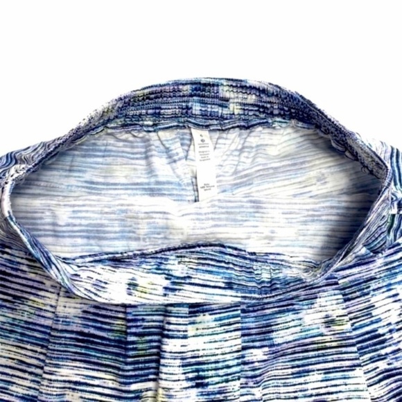 LULULEMON &go Keepsake Blurry Shorts in Belle Multi Blue - Picture 5 of 9